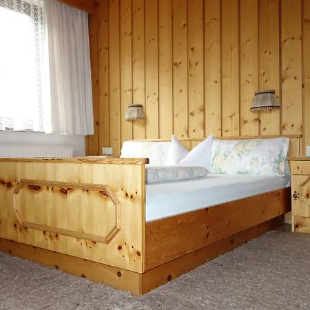 Tirolerhof Апартаменты *