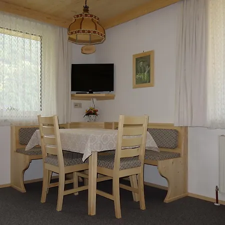 Tirolerhof Апартаменты *